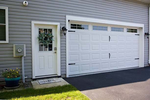 24/7 Emergency Garage Door Roller Replacement experts in Bryan County County, GA